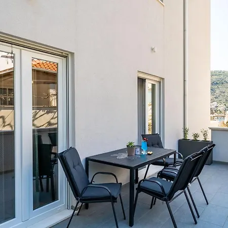 Olive 2 Mokošica