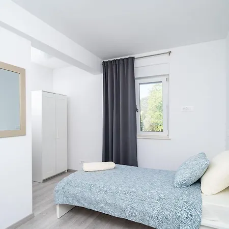 Olive 2 Apartmán *